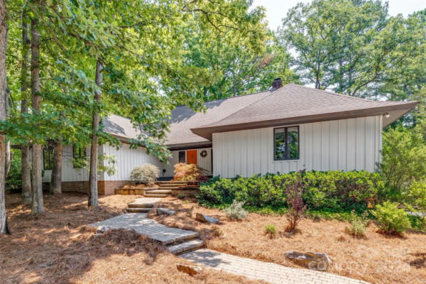 21 HOLLYBERRY WOODS, LAKE WYLIE, SC 29710 - Image 1