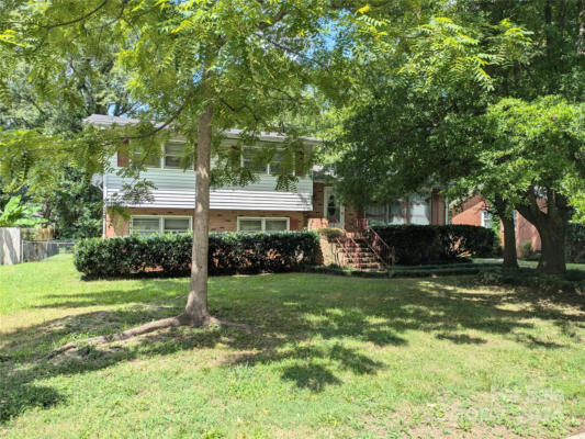 935 SQUIRREL HILL RD, CHARLOTTE, NC 28213 - Image 1