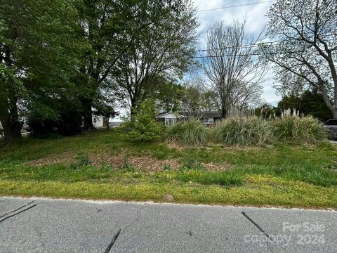 138 WINDY HILL DR, FOREST CITY, NC 28043, photo 5 of 7