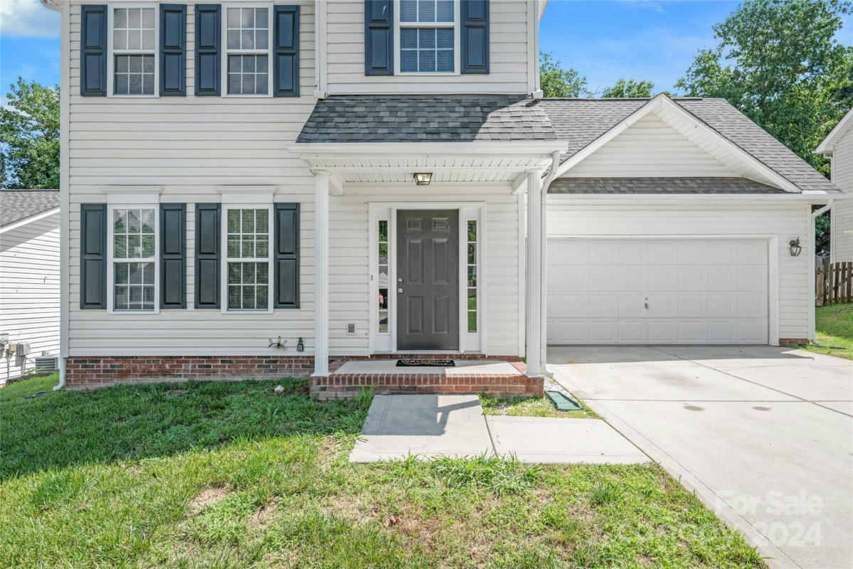 12315 POPLAR FOREST DR, CHARLOTTE, NC 28278, photo 1 of 45