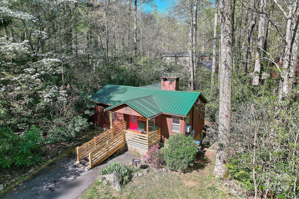 290 TWINBROOK LN, MAGGIE VALLEY, NC 28751, photo 1 of 48