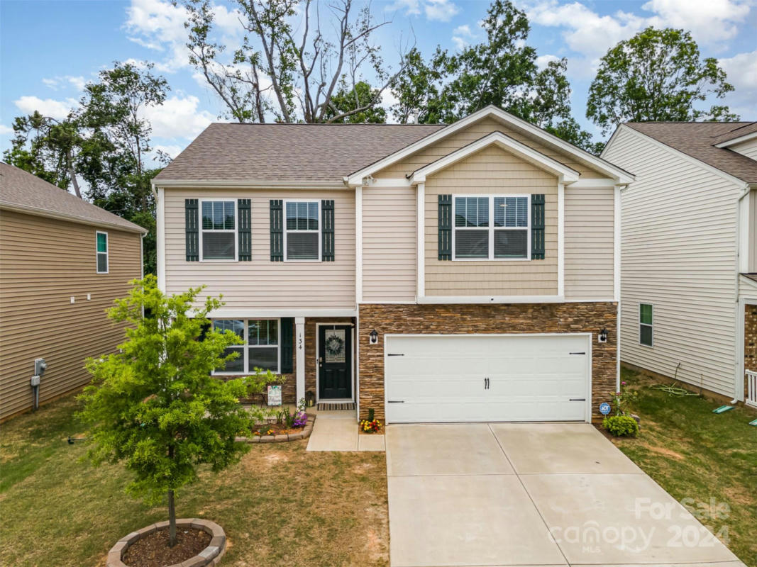 134 SEQUOIA FOREST DR, MOORESVILLE, NC 28117, photo 1 of 32