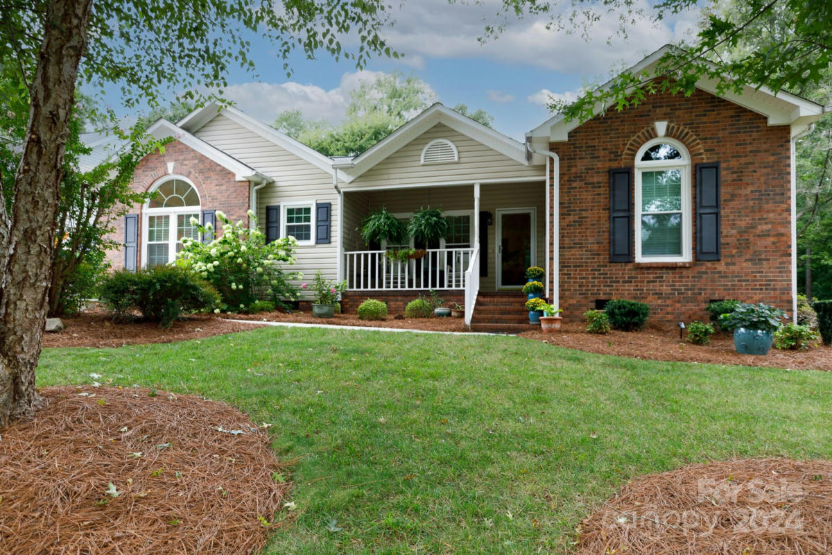 2151 LOOKOUT RDG, ROCK HILL, SC 29732, photo 1 of 28