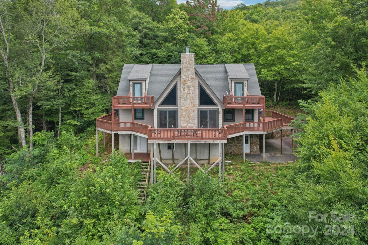 101 FALCON CREST LOOP, MAGGIE VALLEY, NC 28751, photo 1 of 46