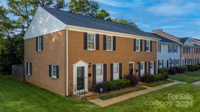 8339 KNIGHTS BRIDGE RD, CHARLOTTE, NC 28210 - Image 1