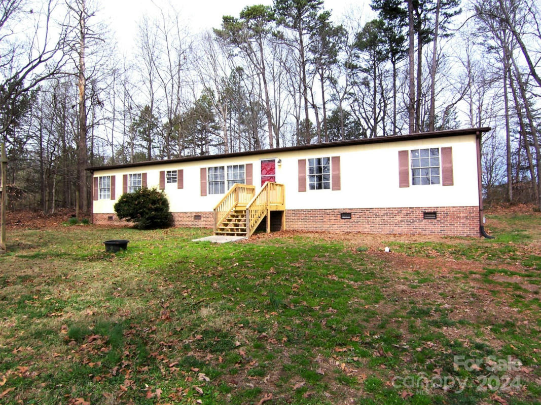 124 PETE MAUNEY RD, LAWNDALE, NC 28090, photo 1 of 43