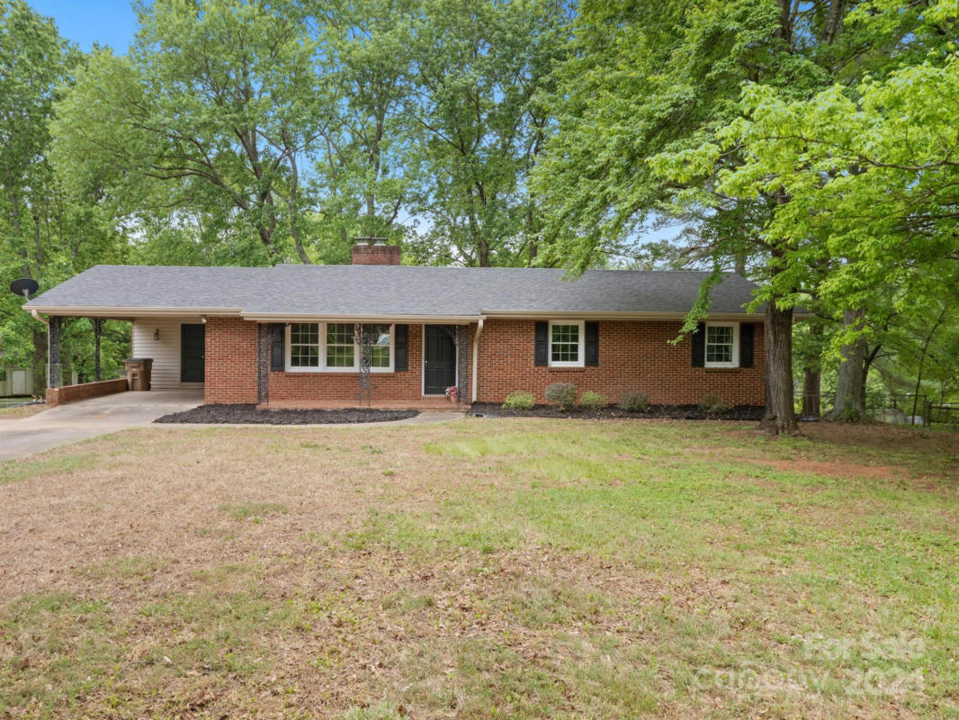 923 LAKE DR, SHELBY, NC 28152, photo 1 of 30
