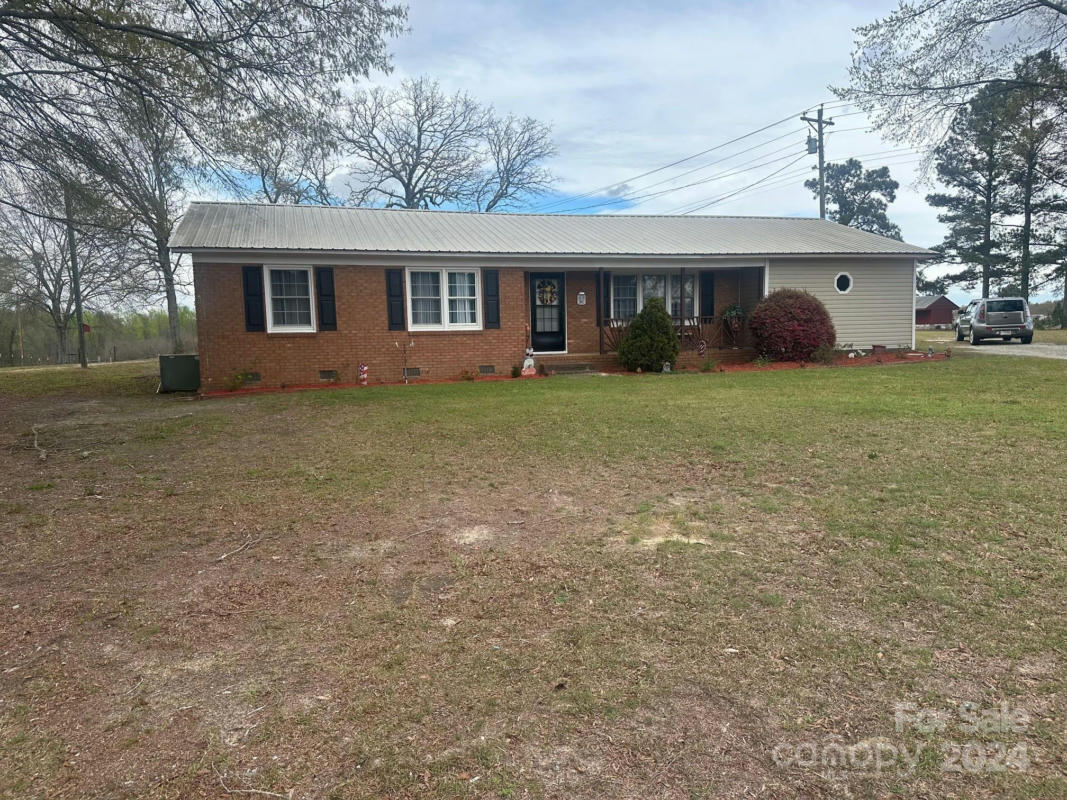 1467 AIRPORT RD, PAGELAND, SC 29728, photo 1 of 36