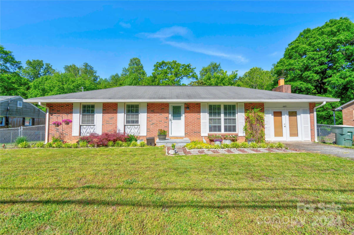 1535 FERN FOREST DR, GASTONIA, NC 28054, photo 1 of 36