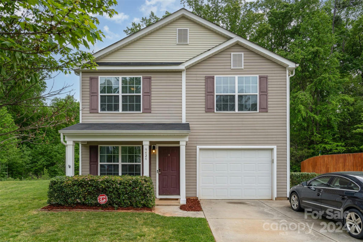 9428 QUILTING BEE LN, CHARLOTTE, NC 28216, photo 1 of 27