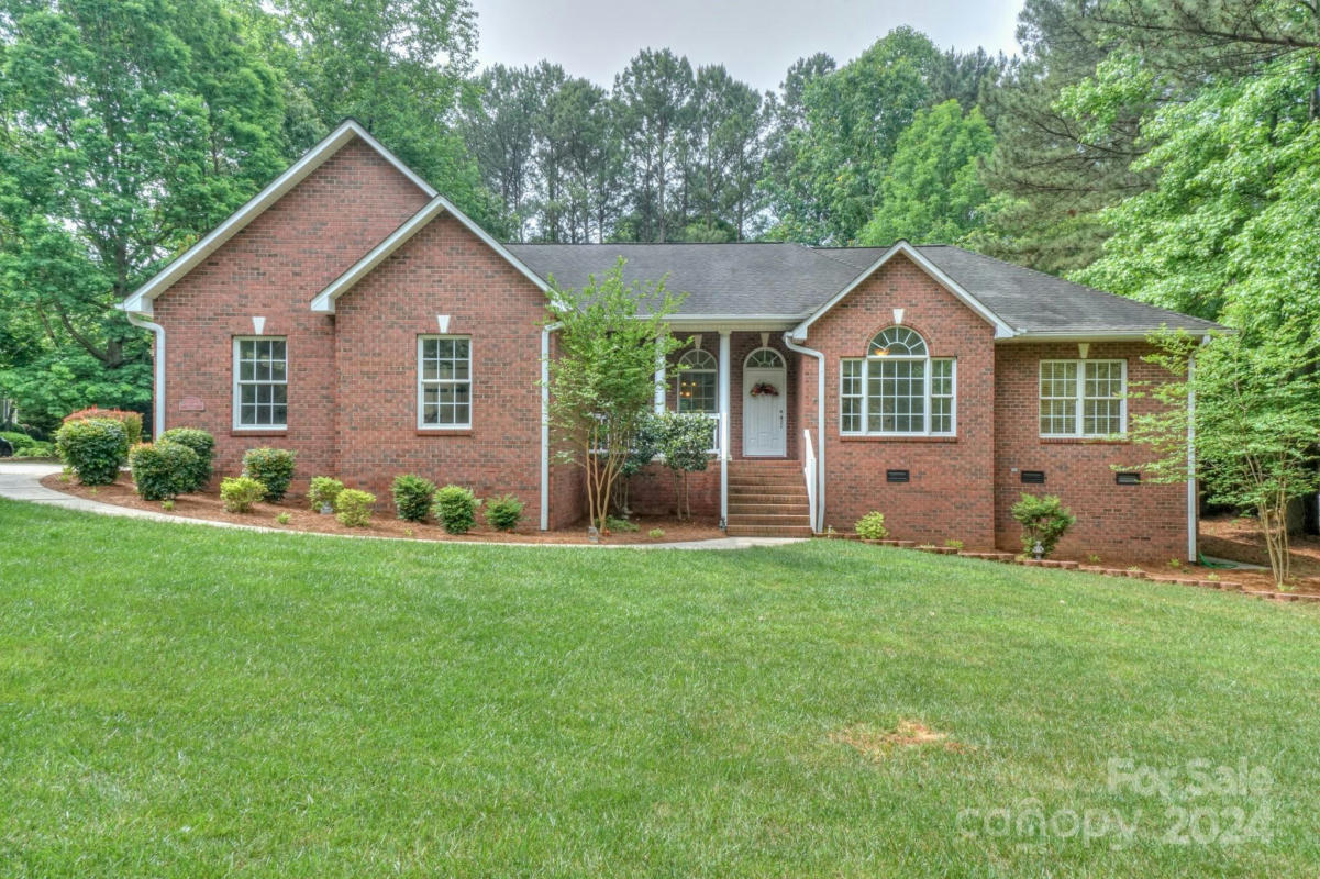 121 SIERRA WOODS DR, TROUTMAN, NC 28166, photo 1 of 47