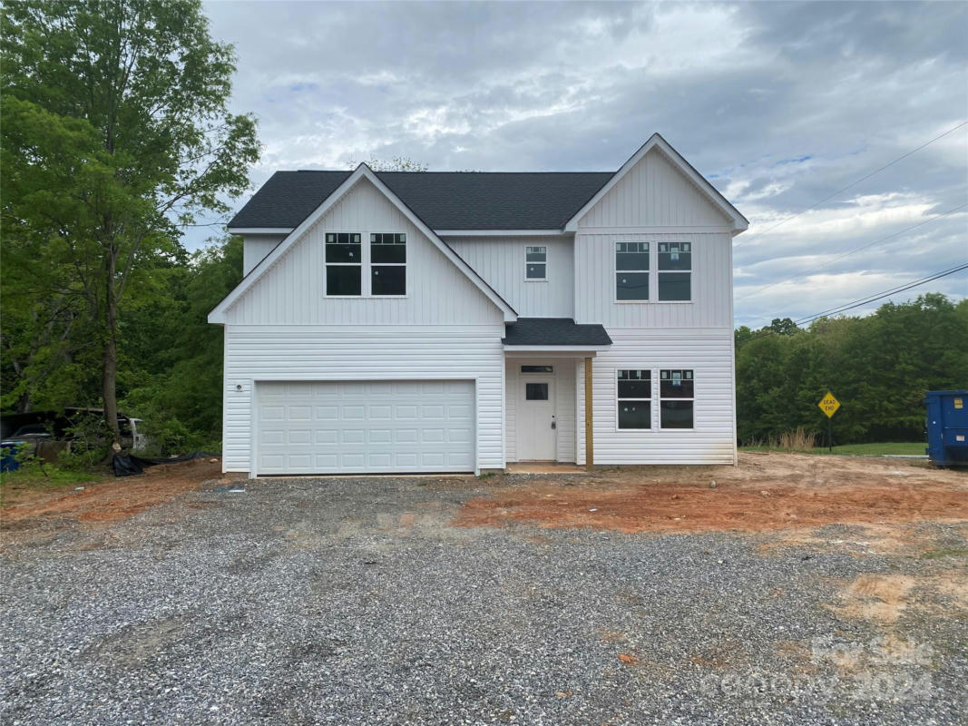 1442 33RD ST SW, HICKORY, NC 28602, photo 1 of 18