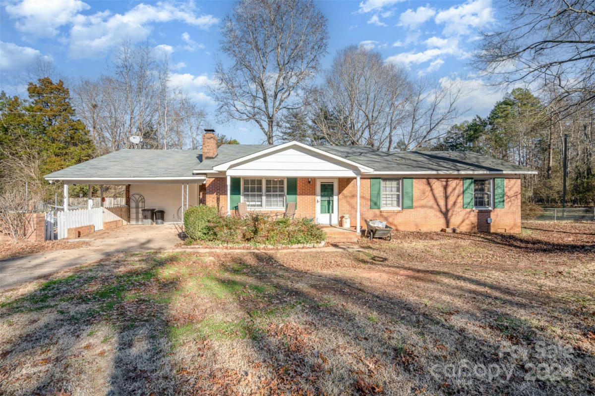 2446 WOOD RD YORK SC 29745 Single Family Residence For Sale MLS   4be5505a4f5319b8daadda8d6d1cb5fd6083f6a8 1 Large 