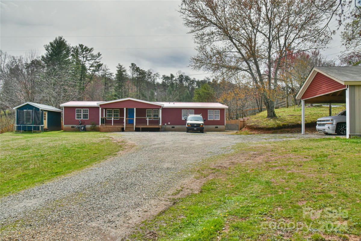 204 GOUGHES BRANCH RD, LEICESTER, NC 28748, photo 1 of 34