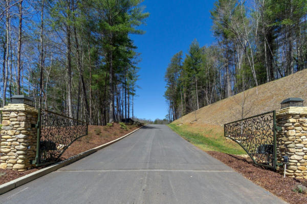 128 RIVERBEND FOREST DR # 24, ASHEVILLE, NC 28805, photo 2 of 38