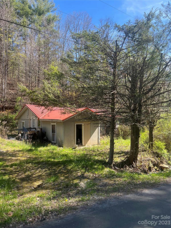 244 SPARKS RD, BAKERSVILLE, NC 28705, photo 1 of 2