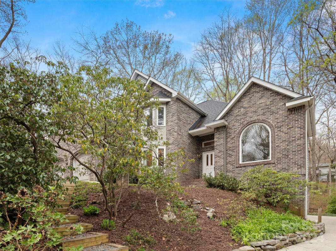 25 SPRING COVE CT, ARDEN, NC 28704, photo 1 of 37