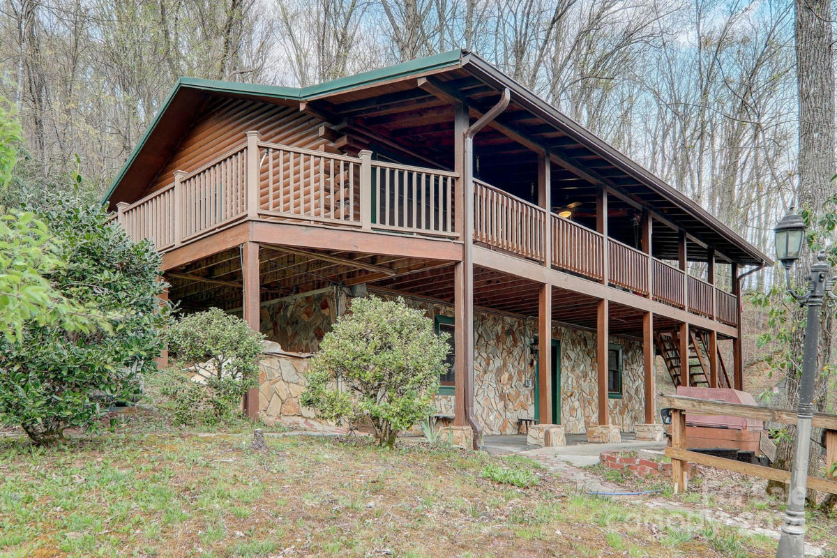 271 MISTY MOUNTAIN DR, MAGGIE VALLEY, NC 28751, photo 1 of 48