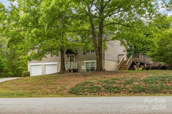 5129 HANGING ROCK CT, HICKORY, NC 28601, photo 3 of 34