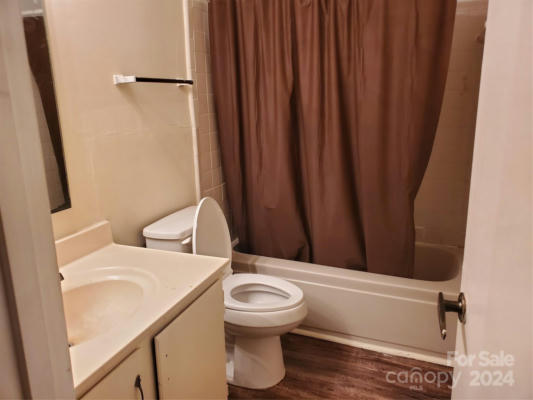 4804 SPRING LAKE DR APT B, CHARLOTTE, NC 28212, photo 3 of 12