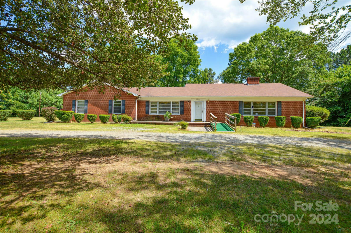 6490 NC HIGHWAY 135, STONEVILLE, NC 27048, photo 1 of 37