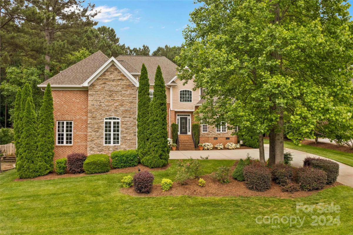 151 NORTHINGTON WOODS DR, MOORESVILLE, NC 28117, photo 1 of 47