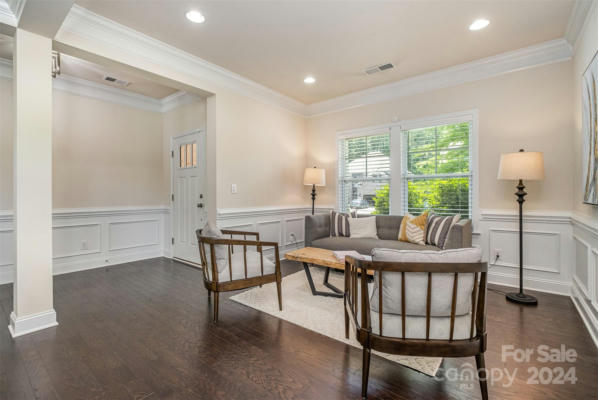 9917 CAMBRIDGE FOREST CT, CHARLOTTE, NC 28277, photo 5 of 40