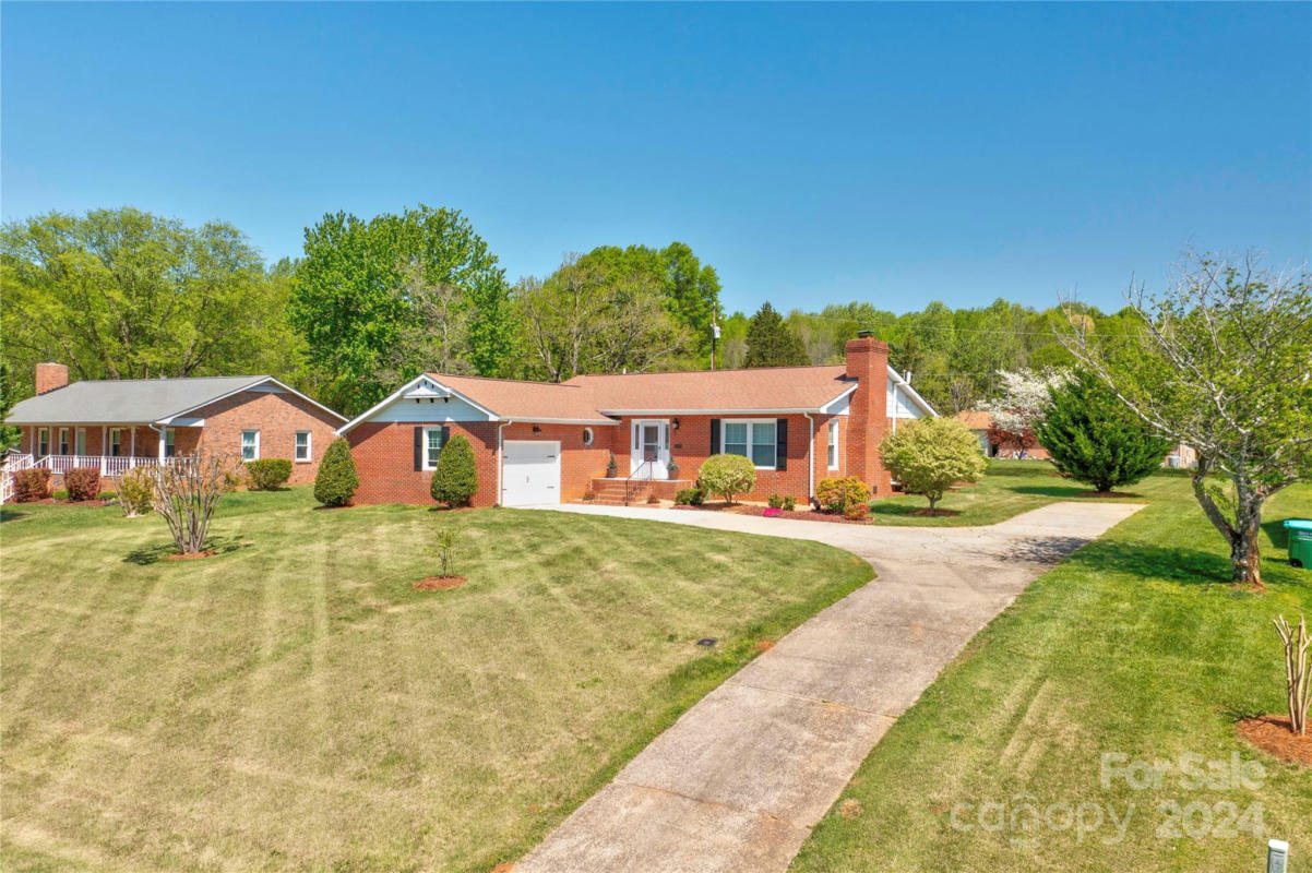 410 W ORMAND AVE, BESSEMER CITY, NC 28016, photo 1 of 35