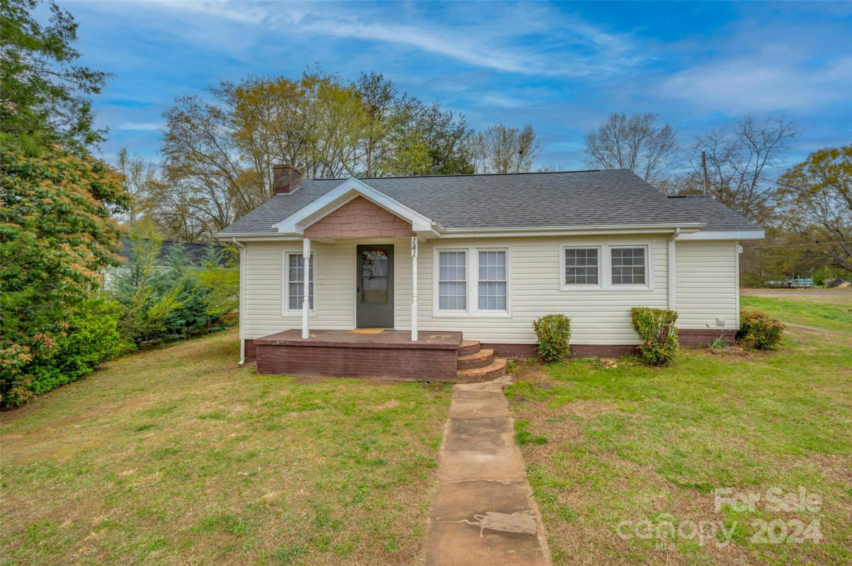 141 SPINNER ST, SPINDALE, NC 28160, photo 1 of 20