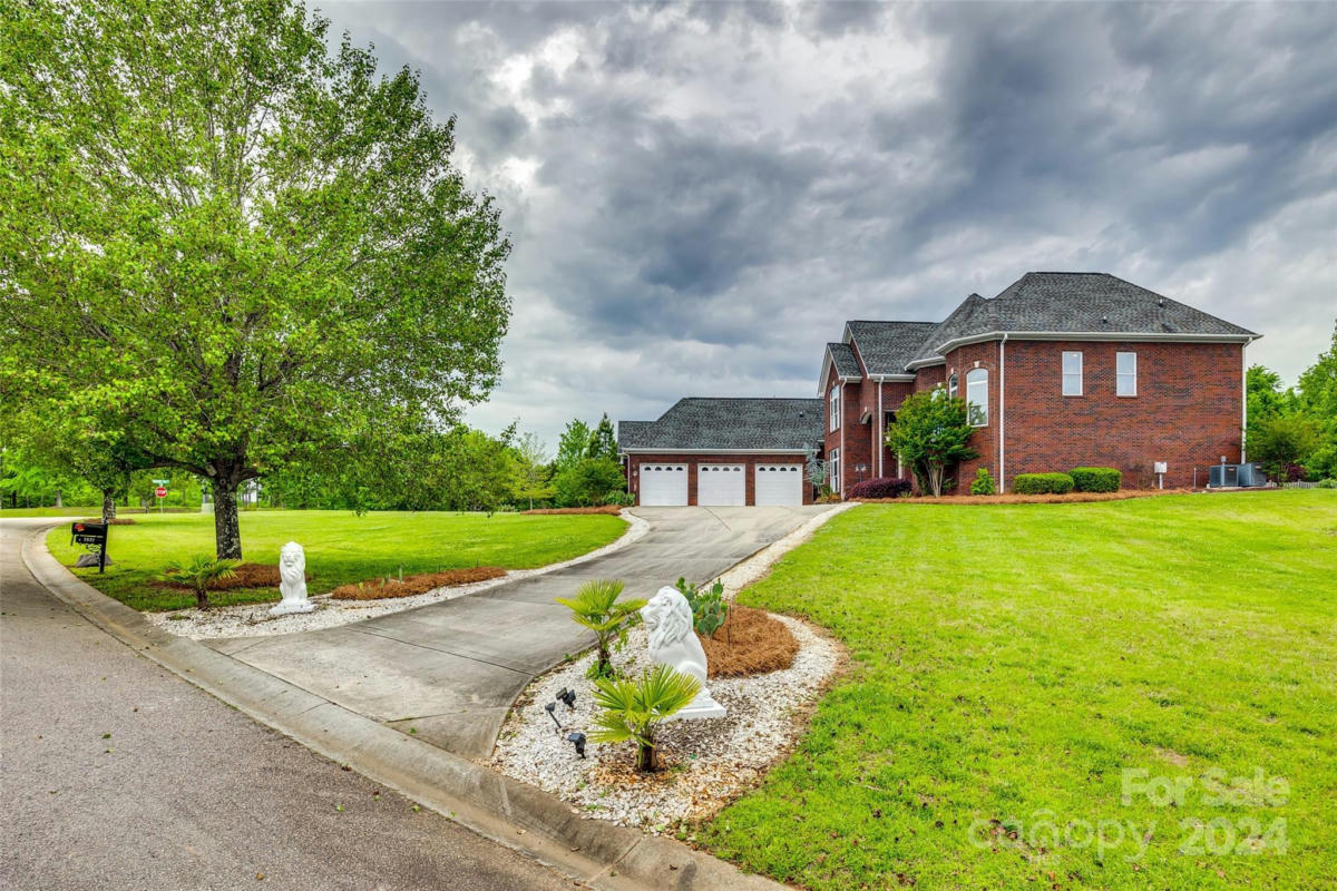 2621 PINE POINT DR, YORK, SC 29745, photo 1 of 42