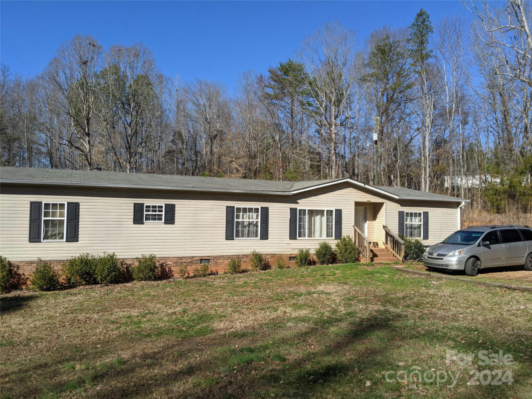 5059 CABAL RD, SHARON, SC 29742, photo 1 of 36