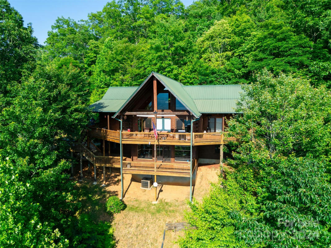 22 KAKO RIDGE RD, SYLVA, NC 28779, photo 1 of 40