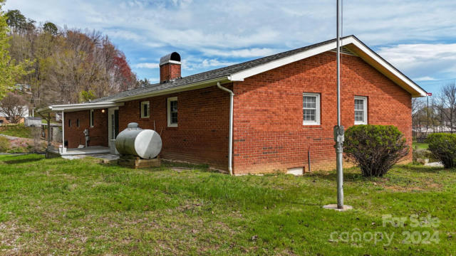 76 MOUNTAIN VIEW ANX, OLD FORT, NC 28762, photo 3 of 48