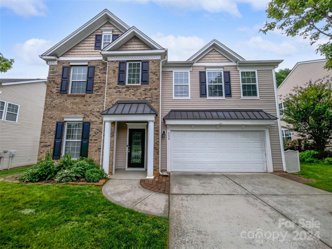 228 MORNING DEW LN, MOUNT HOLLY, NC 28120, photo 1 of 21