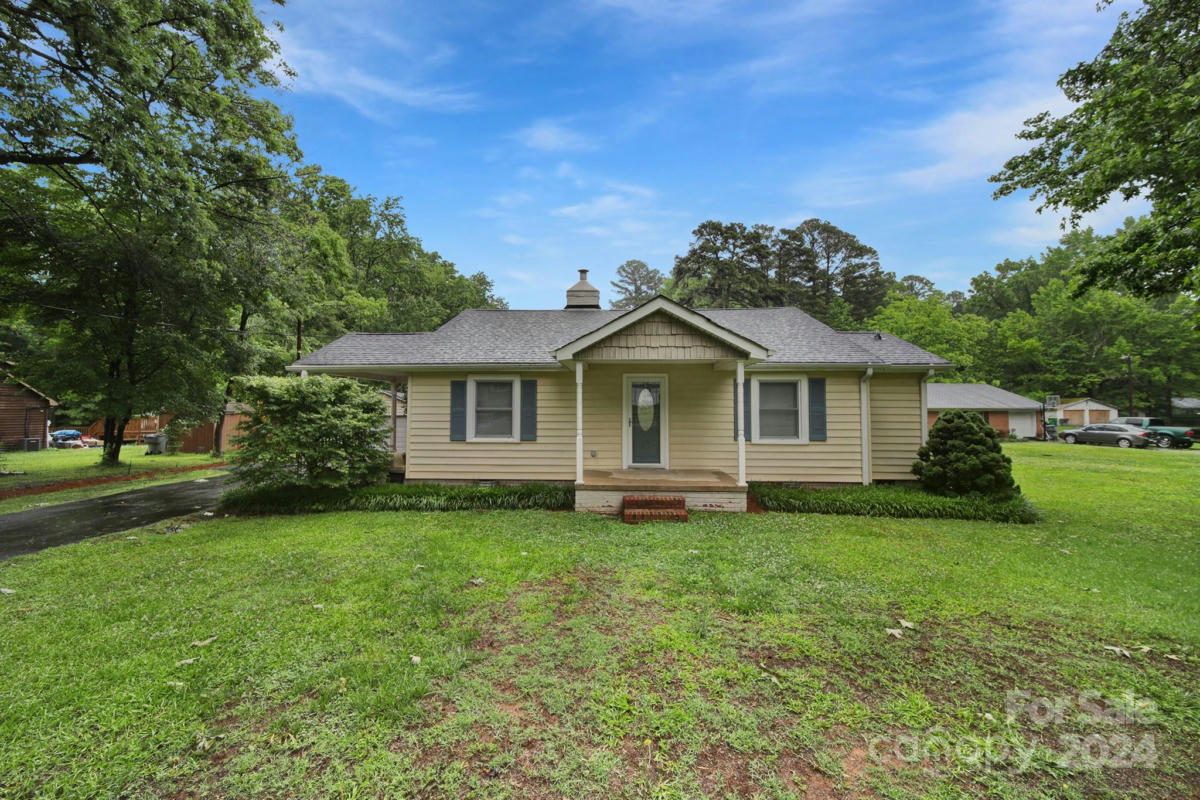 223 TODDVILLE RD, CHARLOTTE, NC 28214, photo 1 of 24