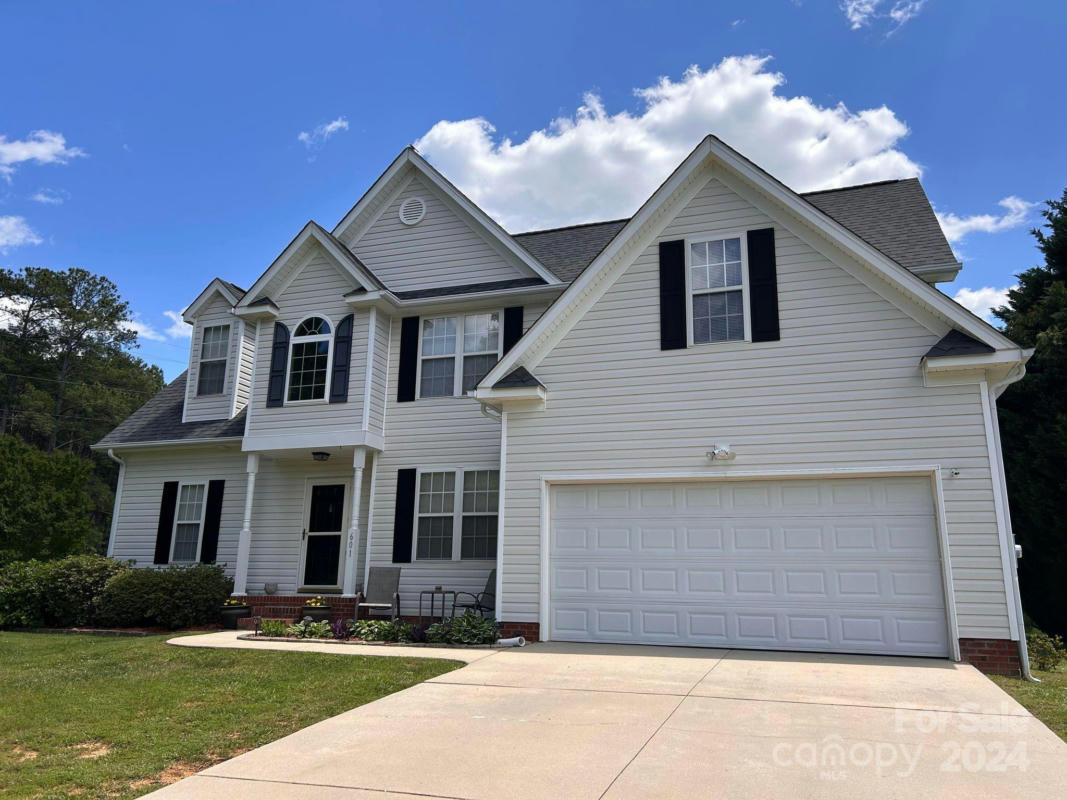 601 COVENTRY DR, ALBEMARLE, NC 28001, photo 1 of 37