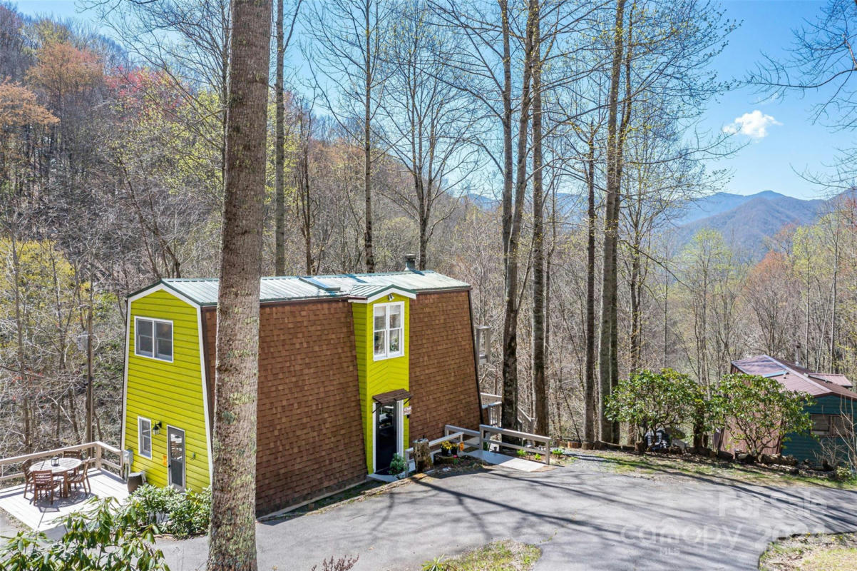 80 CHALET PL, MAGGIE VALLEY, NC 28751, photo 1 of 19
