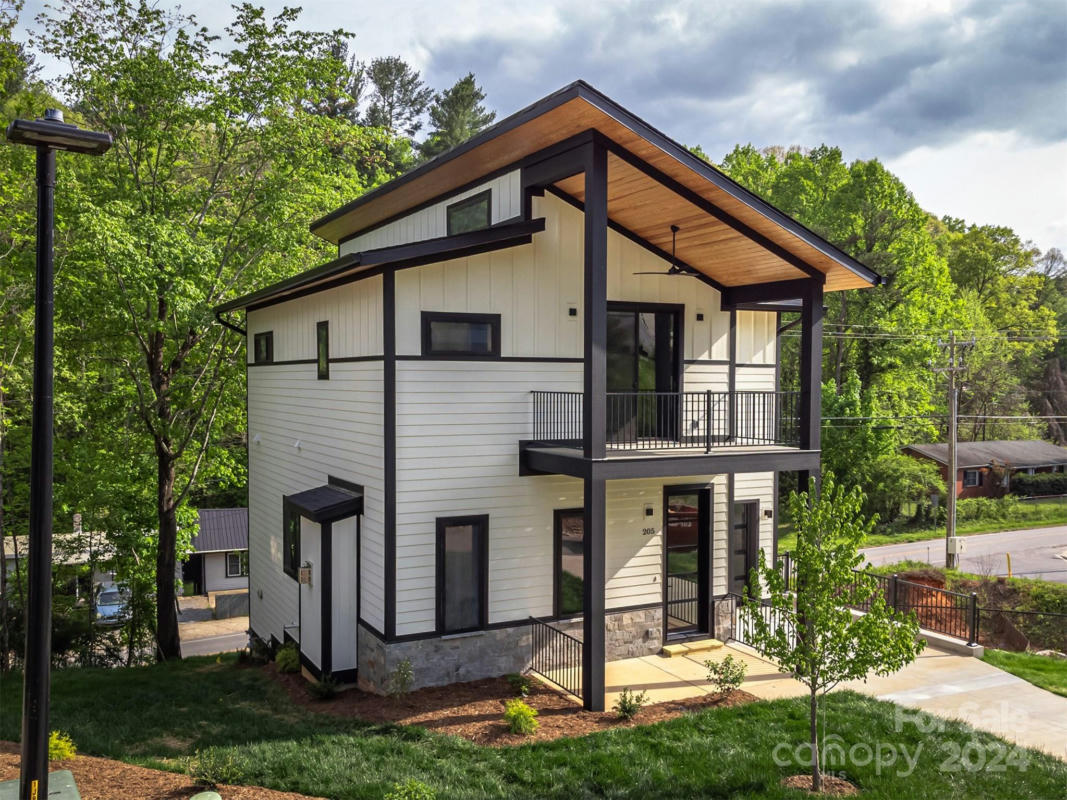 205 TORCH LIGHT WAY, ASHEVILLE, NC 28806, photo 1 of 43