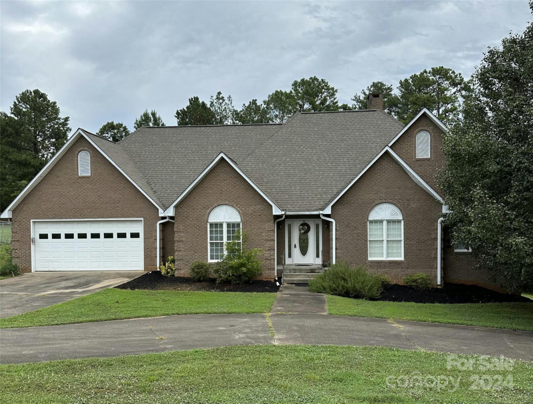 1923 CAROLYN DR, SHELBY, NC 28152, photo 1 of 41