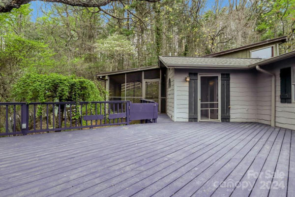 197 HOBSON BRANCH RD, WEAVERVILLE, NC 28787, photo 5 of 33