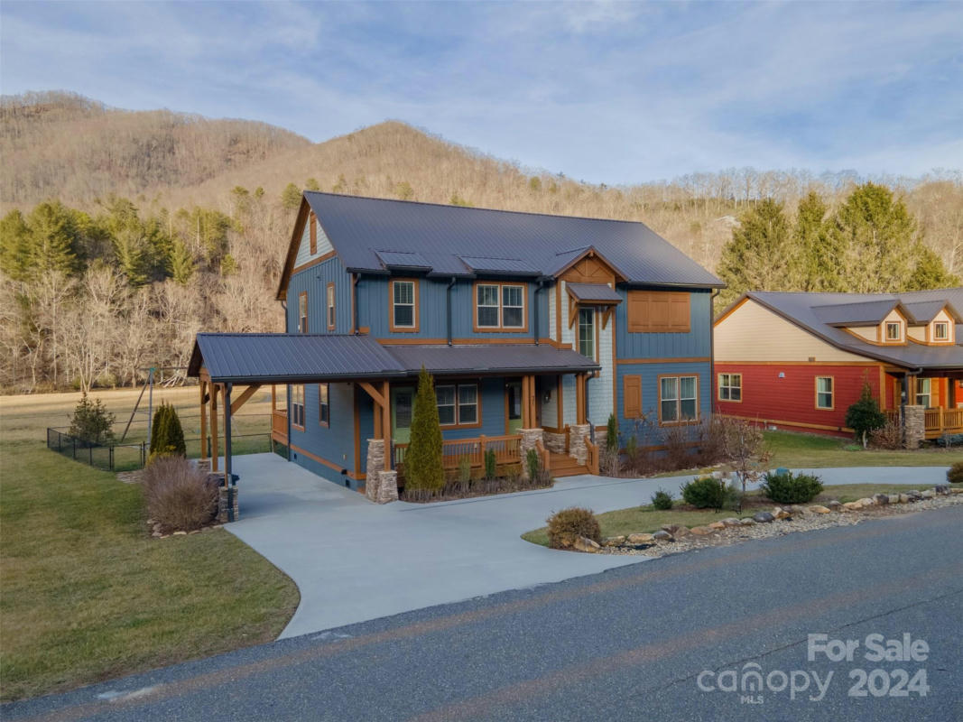 31 S SUNDROPS TRL, CULLOWHEE, NC 28723, photo 1 of 48
