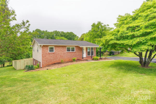 662 SAND HILL RD, ASHEVILLE, NC 28806 - Image 1