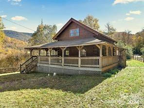 967 SPRUCE FLATS RD, MAGGIE VALLEY, NC 28751 - Image 1