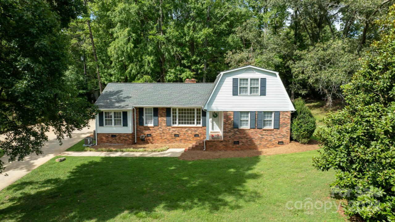 101 GRIER ST, YORK, SC 29745, photo 1 of 33