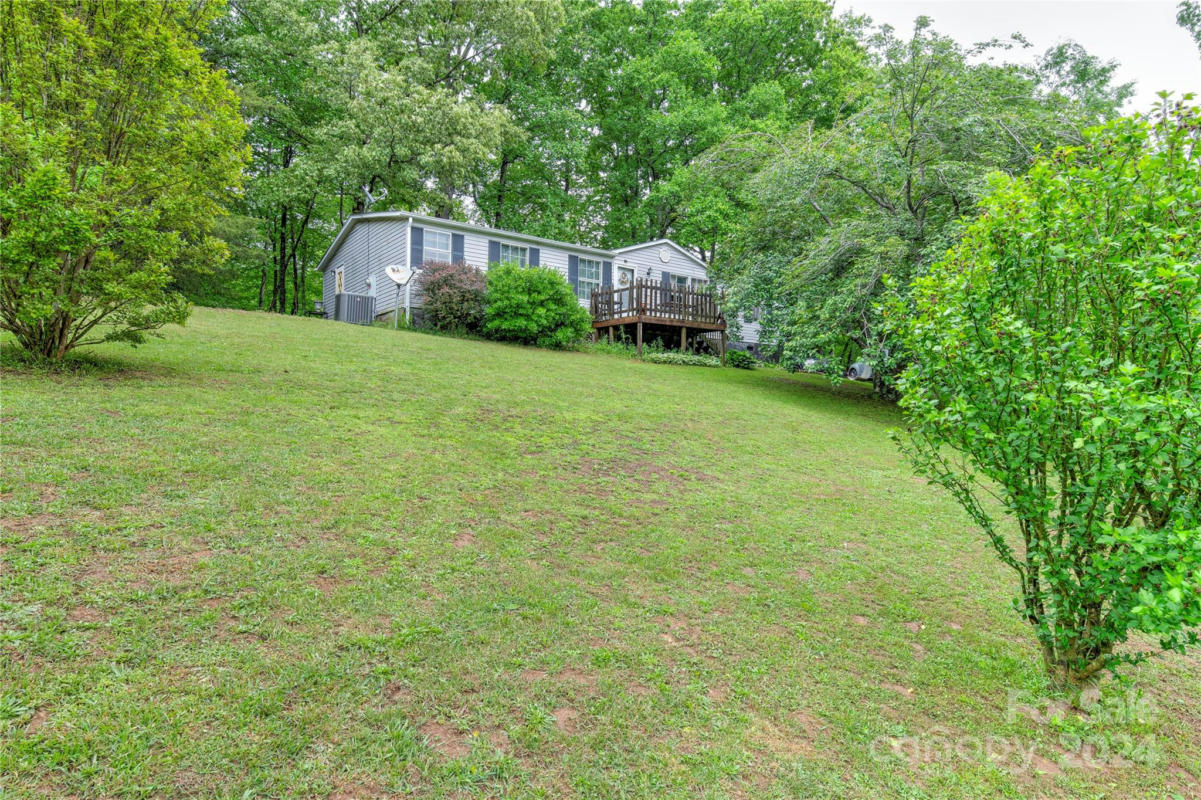 13 HUCKLEBERRY DR, FAIRVIEW, NC 28730, photo 1 of 22