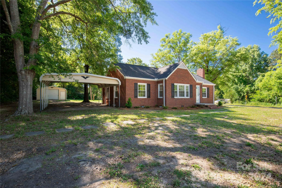 2015 GREAT FALLS HWY, LANCASTER, SC 29720, photo 1 of 30