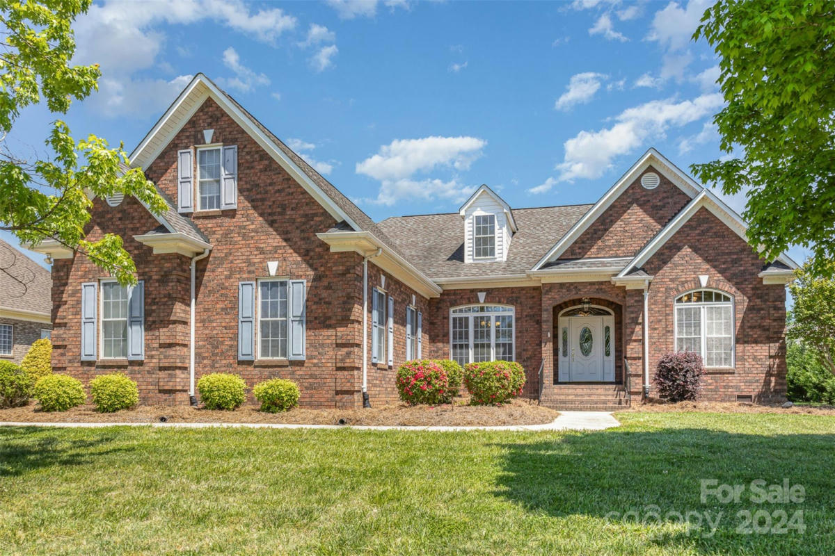 720 DOUBLE EAGLE ST SW, CONCORD, NC 28027, photo 1 of 26