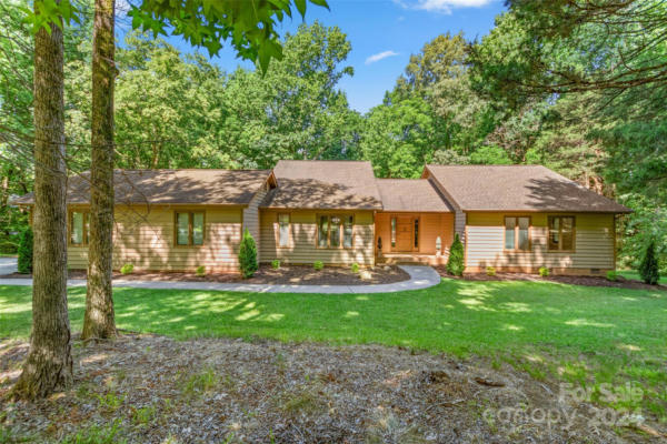 9520 SQUIRREL HOLLOW LN, CHARLOTTE, NC 28270 - Image 1